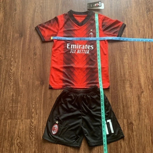 PULISIC AC MILAN Home Jersey 2023-24 Youth Kids Kit Small NWT - Picture 3 of 12